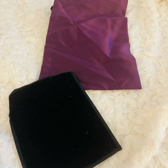 Gucci Chanel Giorgio Armani - Picture 3 of 8